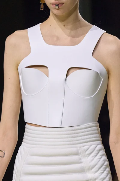 Look 22